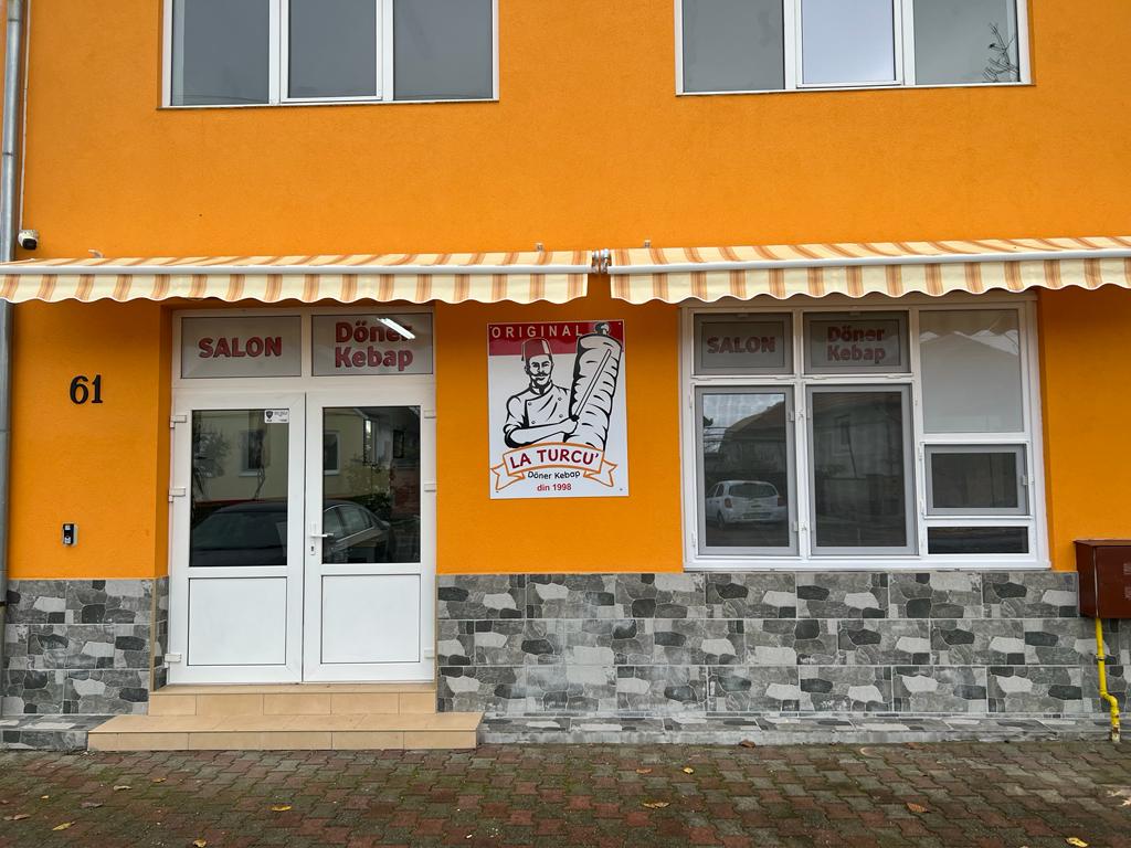 La Turcu' Döner Kebap - Fațada